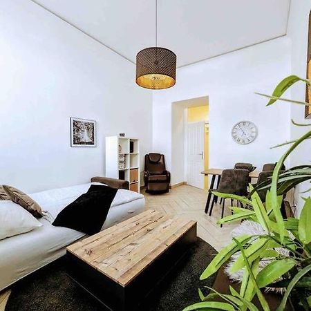 Luxury Cityapartment 2 Вена Экстерьер фото